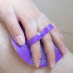 eHub Silicone Body Scrubber | Soft Korean Body Exfoliator Soft Exfoliating Bath Brush (random color) - Image 3